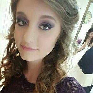 Meet your Posher, Katelyn